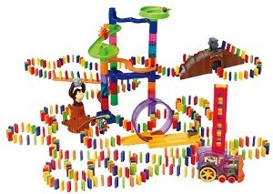 PLAYGO - 豪华多米诺骨牌电动火车玩具套装 - 500件套
